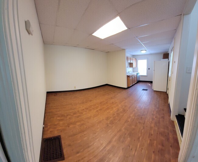 Foto del edificio - 304 S Cottage St