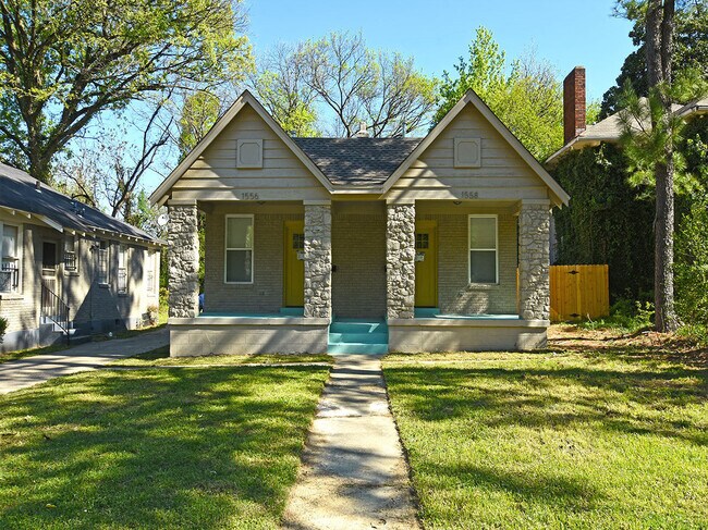 Building Photo - 1 Bedroom, 1 Bathroom Duplex Near Stone Wa...