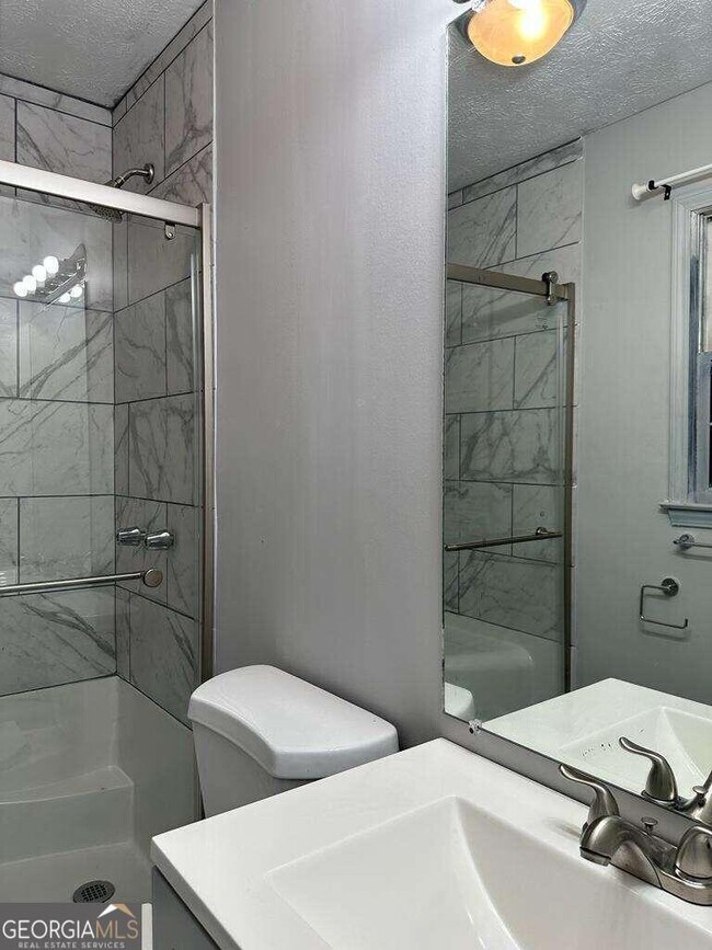 Building Photo - 1006 Mandalay Ct SW