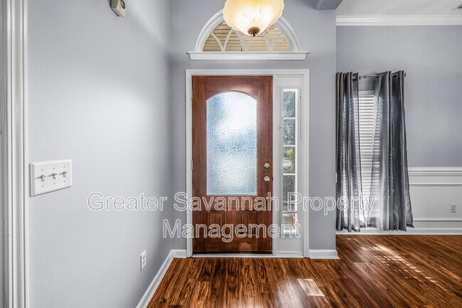 Building Photo - 4 Winslow Cir