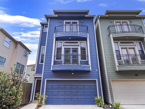 Building Photo - 612 W 27th St