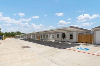 Building Photo - 740 N Alamo Rd