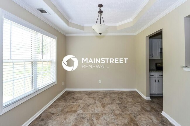 Foto del edificio - 4 Bedroom Pet-Friendly Home in Covington, GA with Main Street Renewal