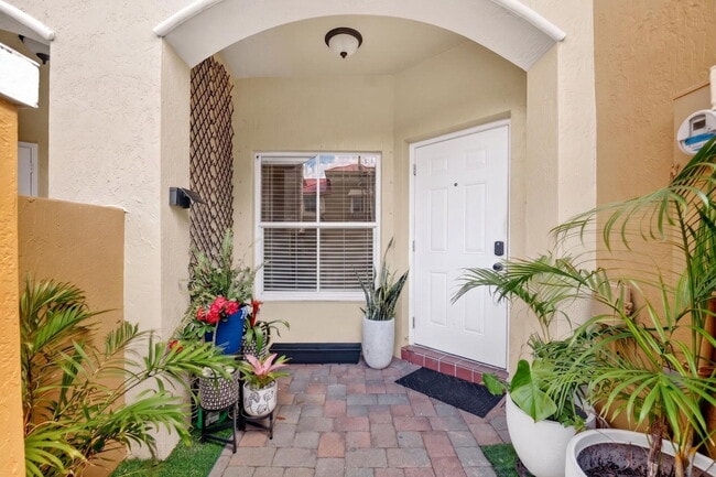 Foto del edificio - 173 Lake Monterey Cir