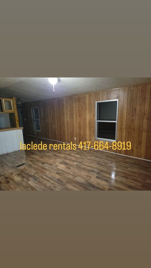 Building Photo - 3 BEDROOM 2 BATHROOM MOBILE HOME FOR RENT