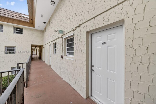 Foto del edificio - 8550 SW 109th Ave