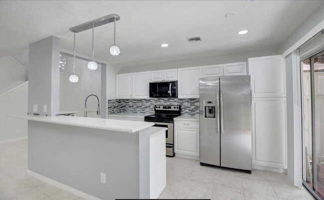 Building Photo - 5286 Sapphire Valley