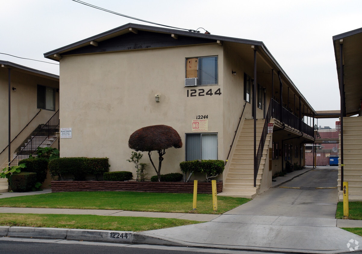 12244 Grevillea Ave, Hawthorne, CA 90250 Apartments in Hawthorne, CA