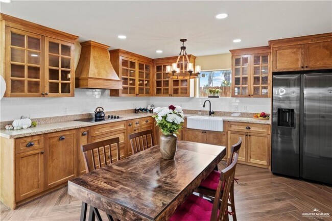 Foto del edificio - 10 Karen Dr