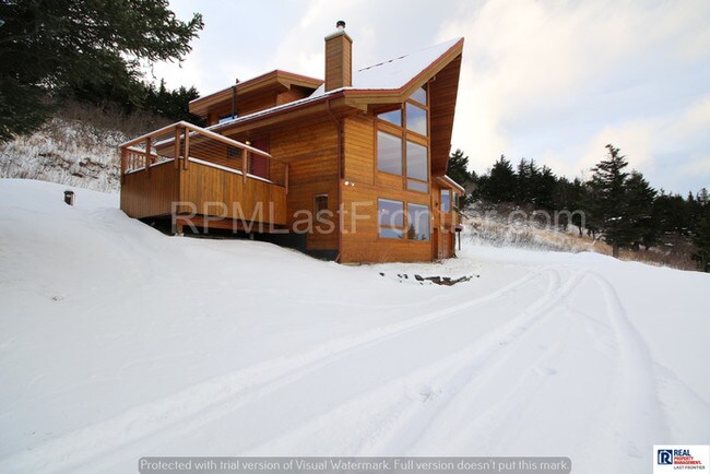 Building Photo - 7300 Big Mountain Dr