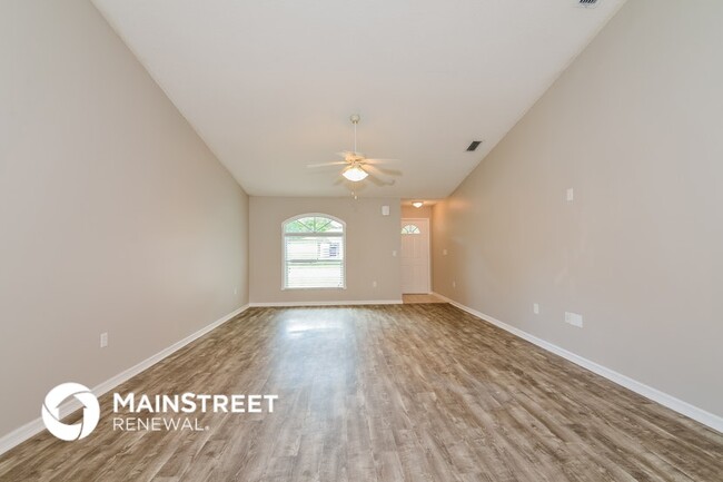 Building Photo - 7527 42nd Ct E