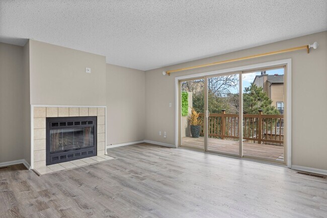 Foto del edificio - AERIES ON THE BAY