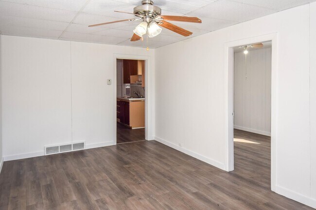Building Photo - 376 S 100 W