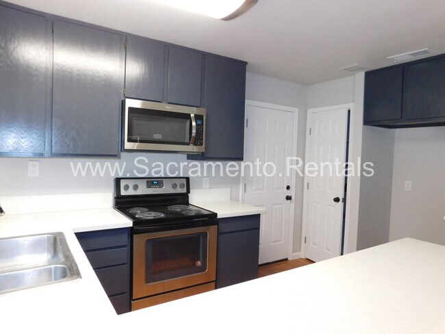 Building Photo - 4 br, 2 bath House - 8148 Oahu Drive
