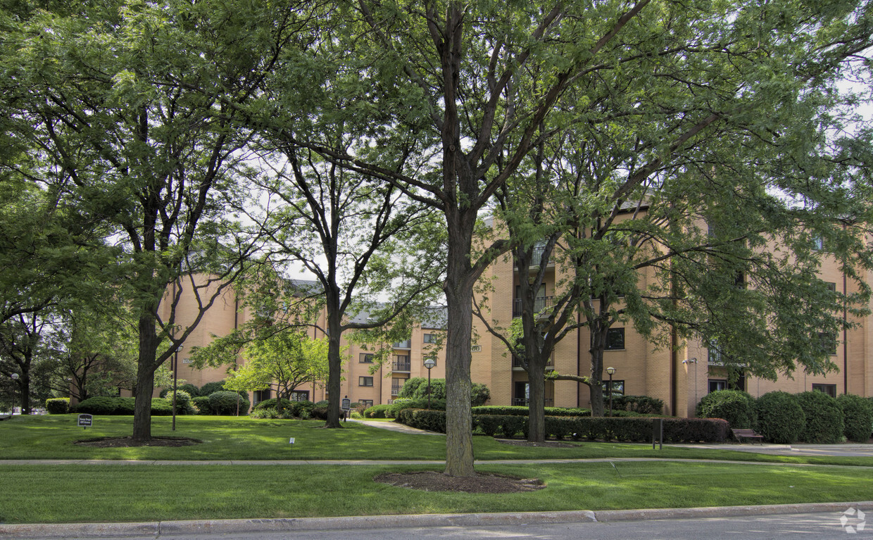 Foto principal - Courtyard Of Harwood Heights