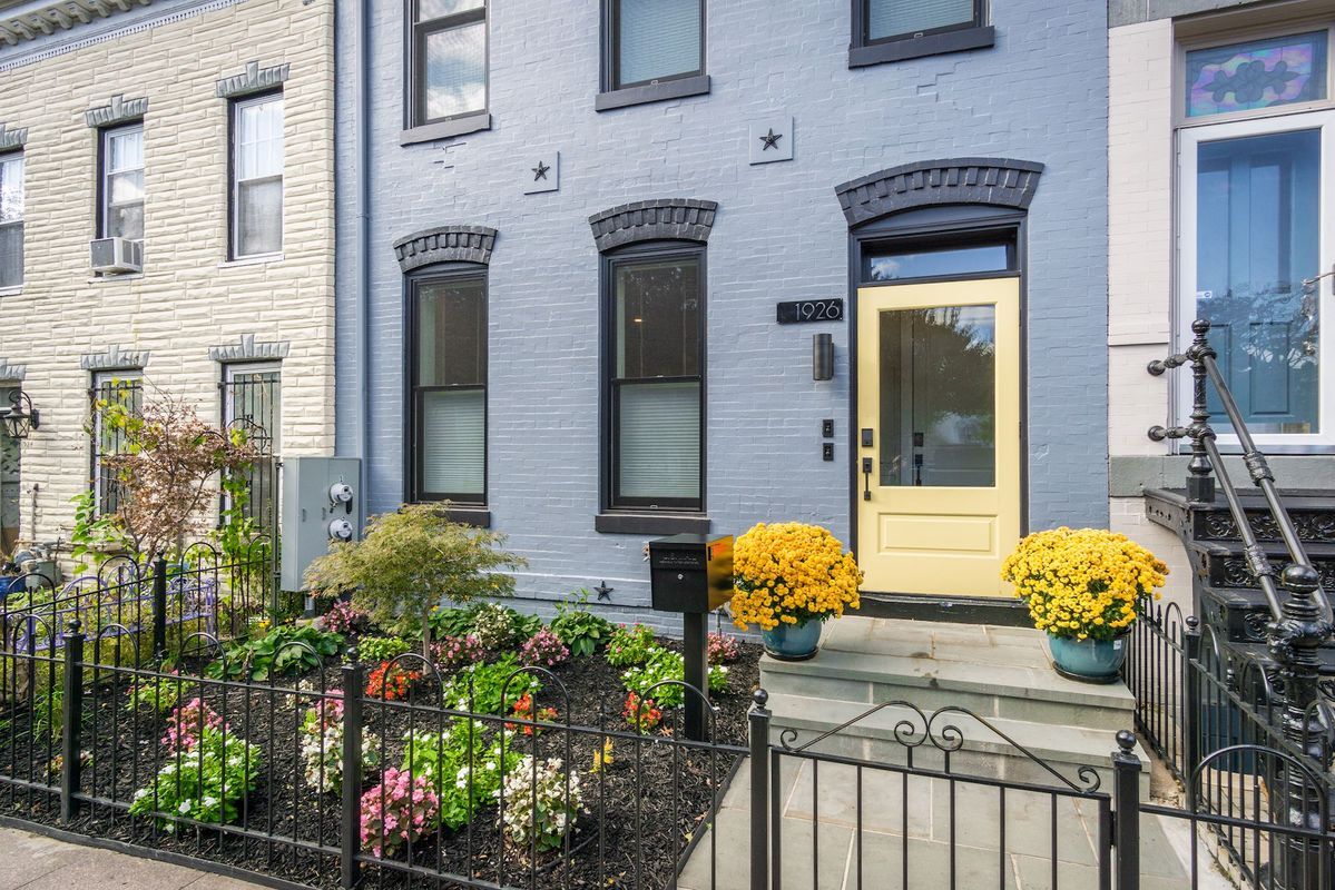 Foto principal - 1926 10th St NW