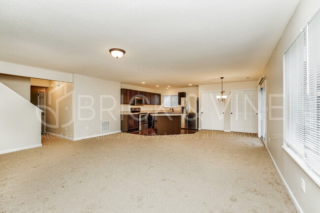 Building Photo - 4964 Grimm Dr