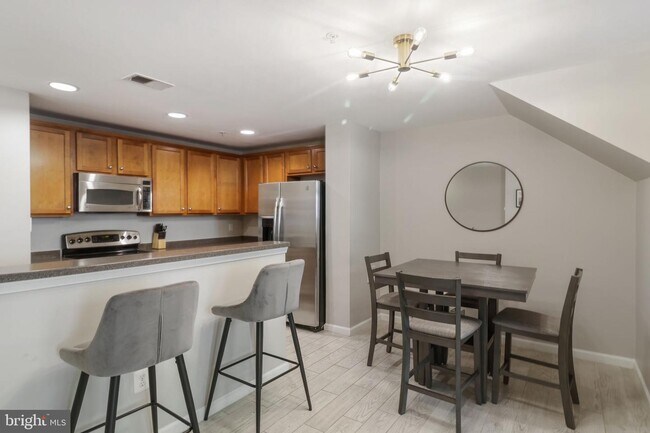 Building Photo - 4461 Beacon Grove Cir