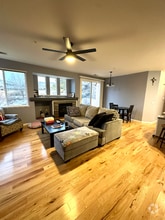 Building Photo - 6100 Ingleston Dr