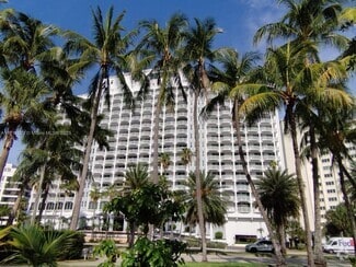 Building Photo - 5401 Collins Ave