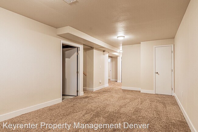 Foto del edificio - 5 br, 2 bath House - 7051 Ruth Way
