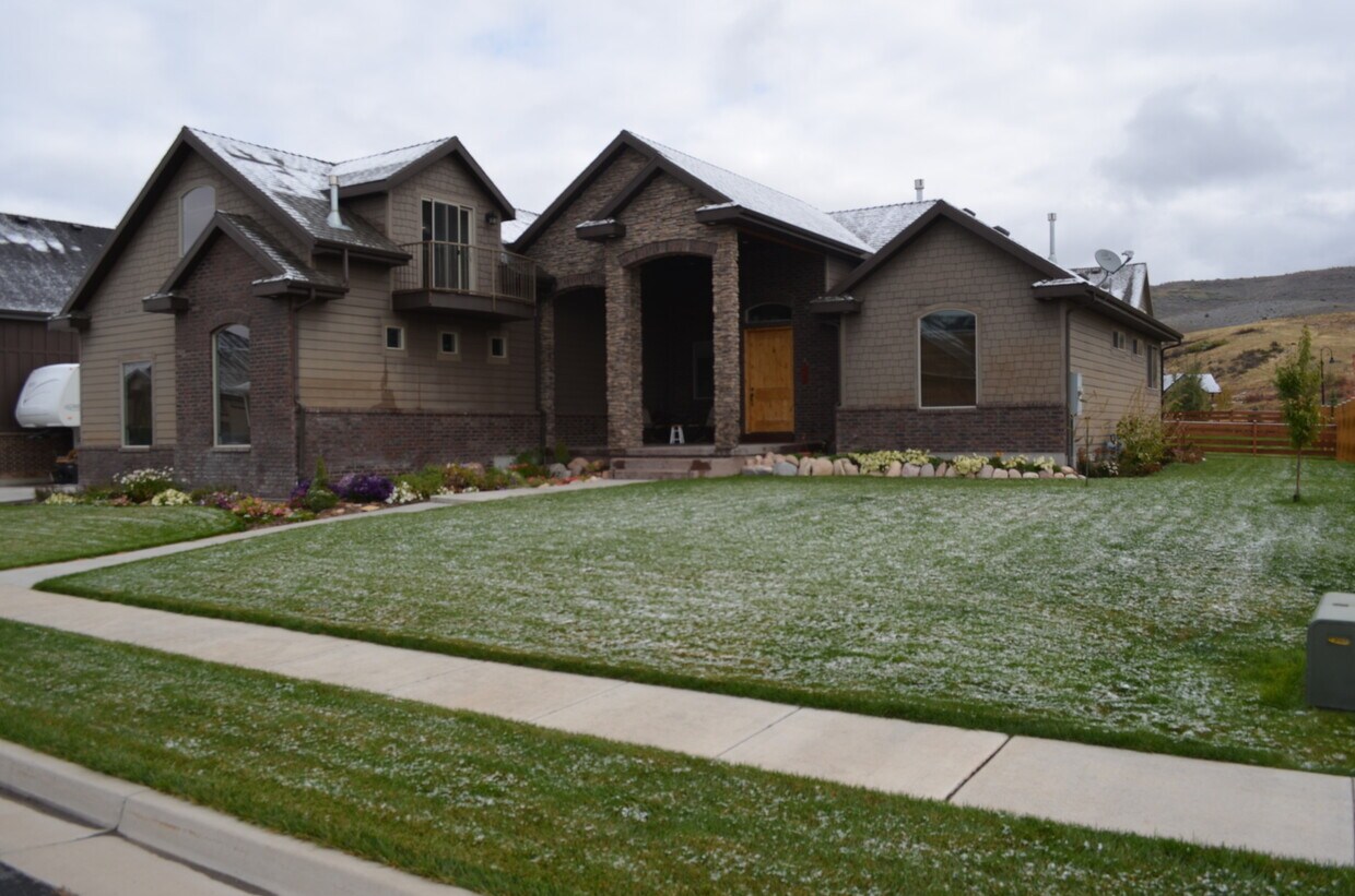 Primary Photo - Great Home Available