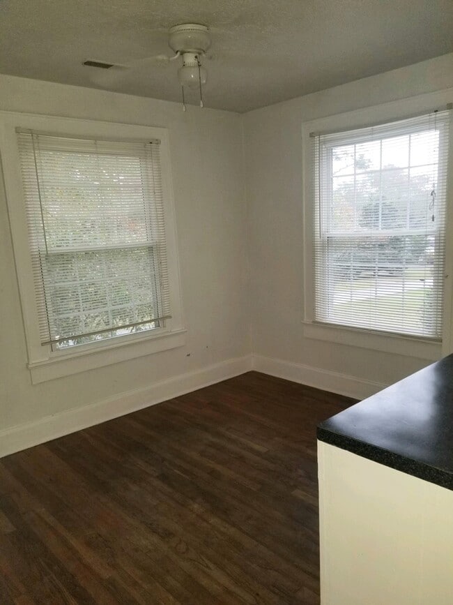 Foto del edificio - 119 Griffin Dr