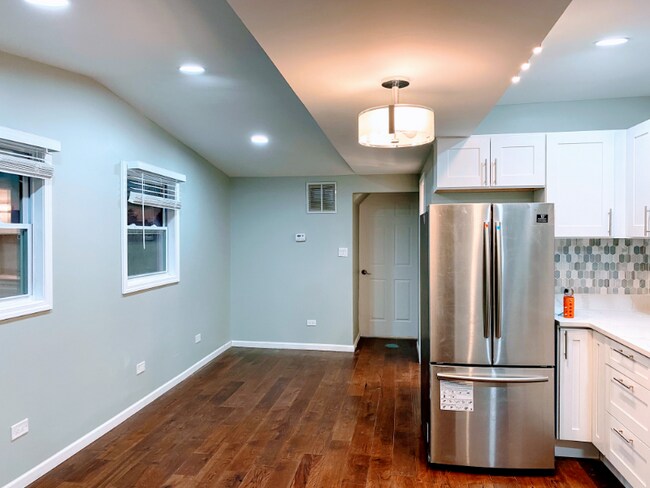 Foto del edificio - 3418 W McLean Ave