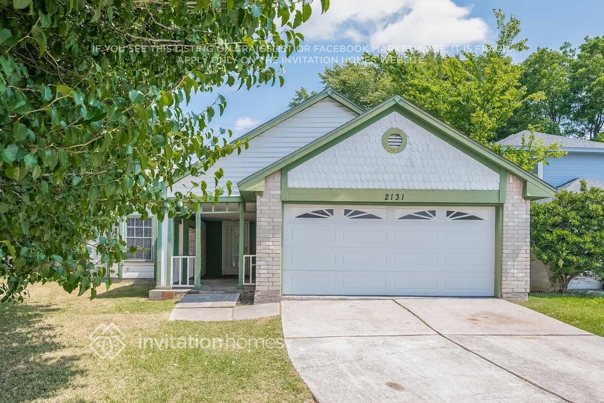 Foto principal - 2131 Goldspring Ln