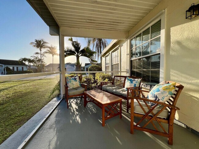 Foto del edificio - 7787 Ridgewood Dr