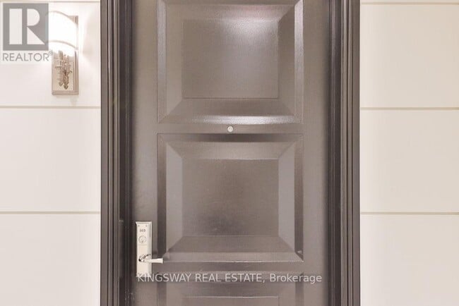 Building Photo - 300 Randall St