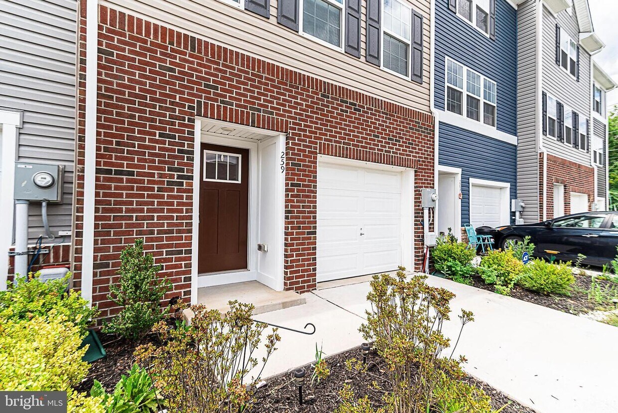 259 Drexel Ct, Martinsburg, WV 25404 Townhome Rentals in Martinsburg