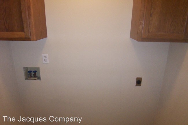 Foto del edificio - 3 br, 2 bath House - 4033 W. Watkins St.