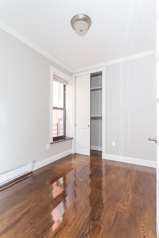 Foto del edificio - 3 W 103rd St