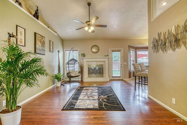Foto del edificio - 3-Bedroom Home with Office in Prime Boise ...