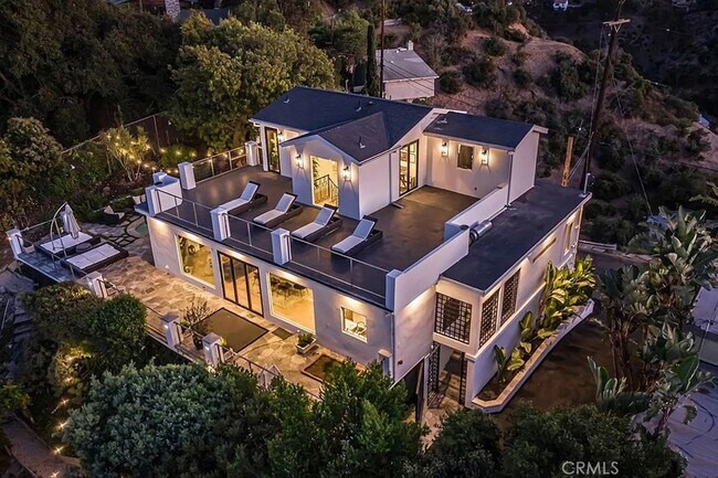 Foto del edificio - 3642 Alta Mesa Dr