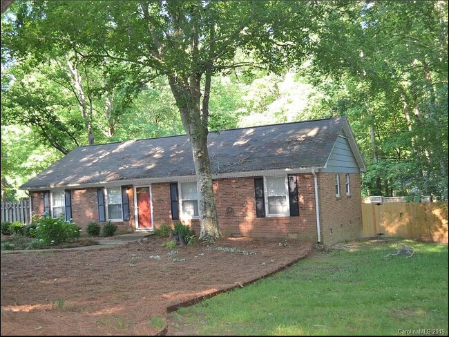 Building Photo - 512 Anne Ave