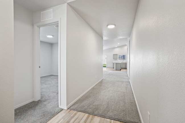 Building Photo - 17806 N Pegram Way