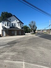 Building Photo - 1 W Hanover St