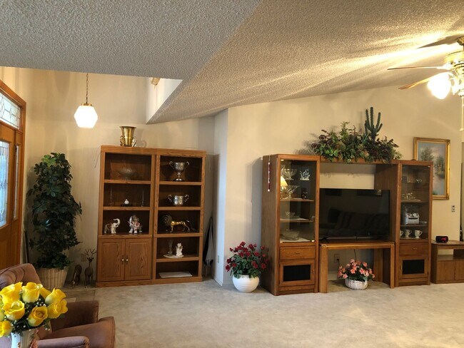 Building Photo - Available May through December 2026, then March through December 2027! Check out this lovely home...