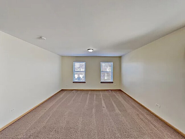 Building Photo - 1714 Stonegate Dr