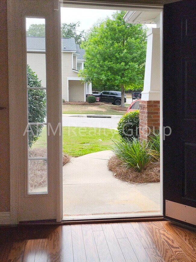 Foto del edificio - Saluda Springs Townhome