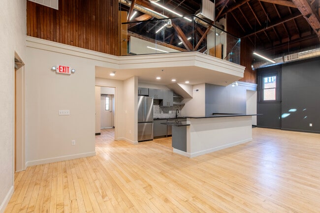 Kitchen - 336 S State St