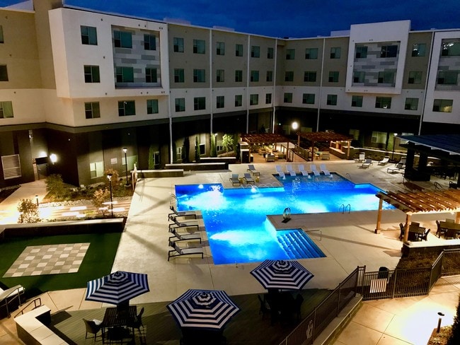 Building Photo - Argon