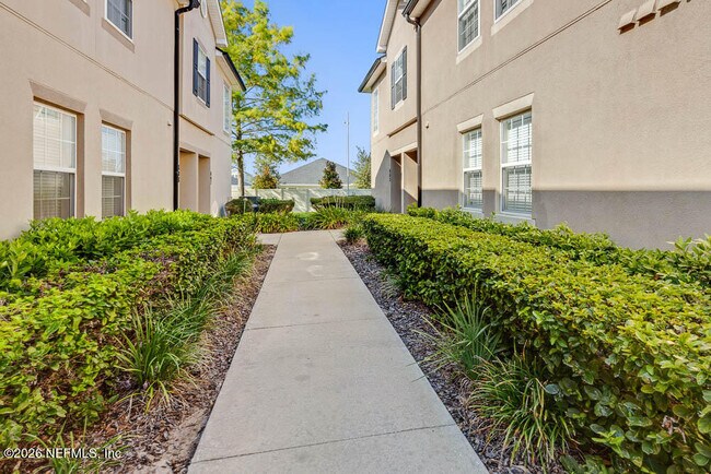 Building Photo - 12301 Kernan Forest Blvd