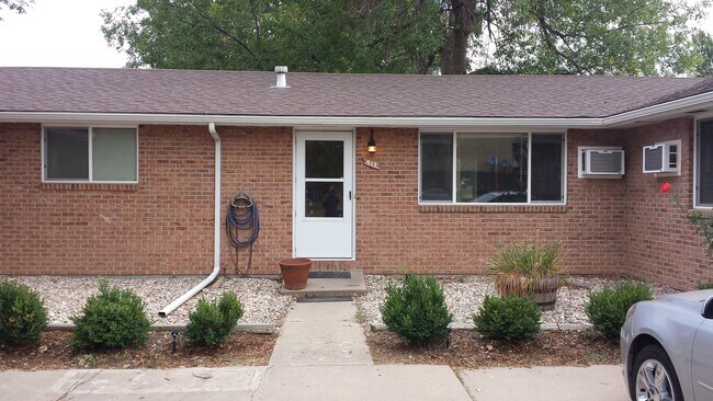 entrada - 912 16th St SW
