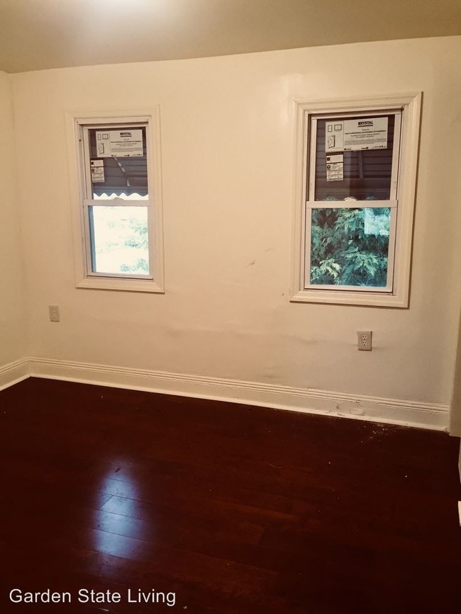 Building Photo - 3 br, 1 bath House - 290.5 S. 20th Street