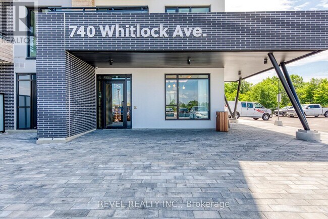 Photo du bâtiment - 740 Whitlock Ave