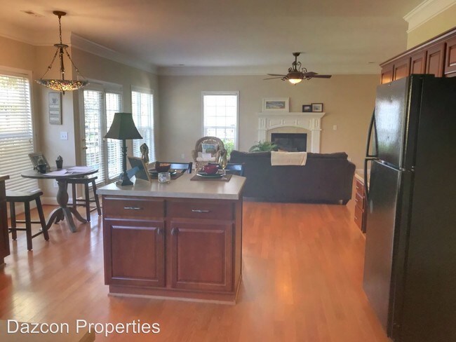 Foto del edificio - 172 Dairy Farm Rd