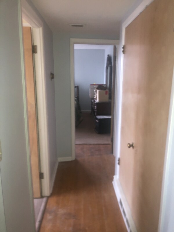 4322 Ridge Rd Unit 5, Brooklyn, OH 44144 Room for Rent in Brooklyn